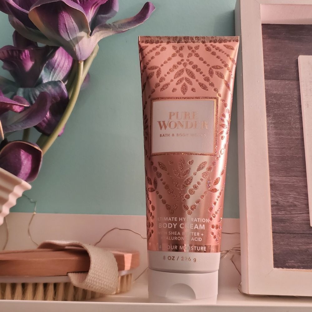 Bath & Body Works Pure Wonder Body Cream - New & Full Size - Picture 2 of 5